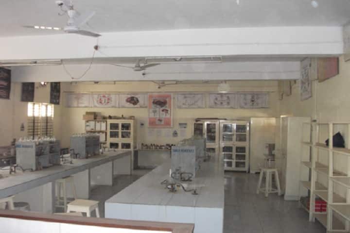 Anand Homoeopathic Medical College and Research Institute campus in Anand, Gujarat, India — photo 5