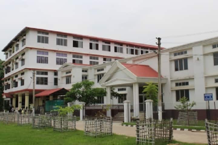 Karmashree Hiteswar Saikia College campus in Guwahati, Assam, India — photo 2