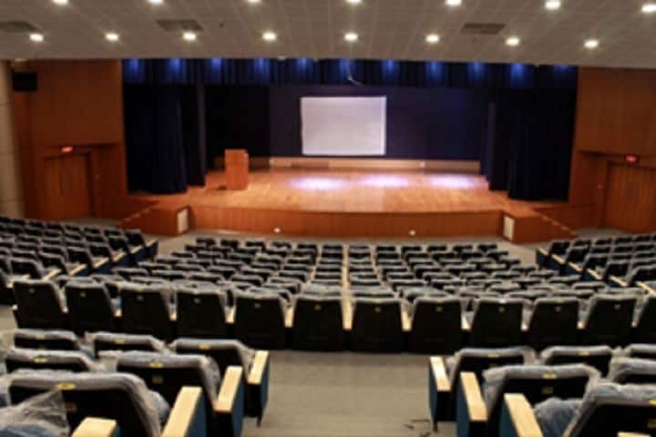 Terna Physiotherapy College campus in Navi Mumbai, Maharashtra, India — photo 3