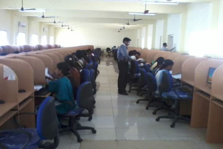 RVS College of Engineering and Technology campus in Karaikal, Puducherry, India — photo 3