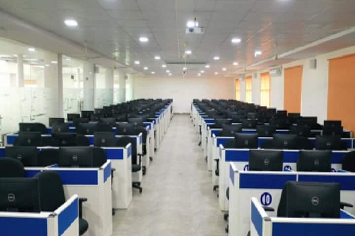 Malla Reddy University campus in Hyderabad, Telangana, India — photo 6