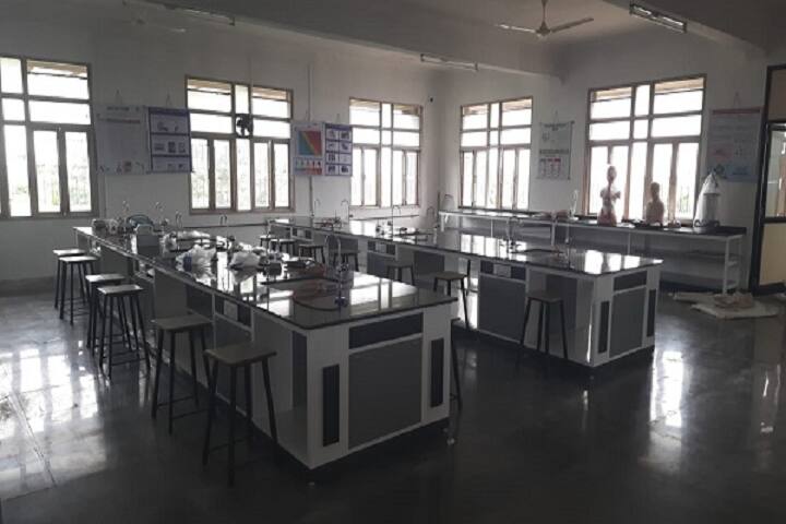 Karmayogi Institute of Pharmacy campus in Solapur, Maharashtra, India — photo 5