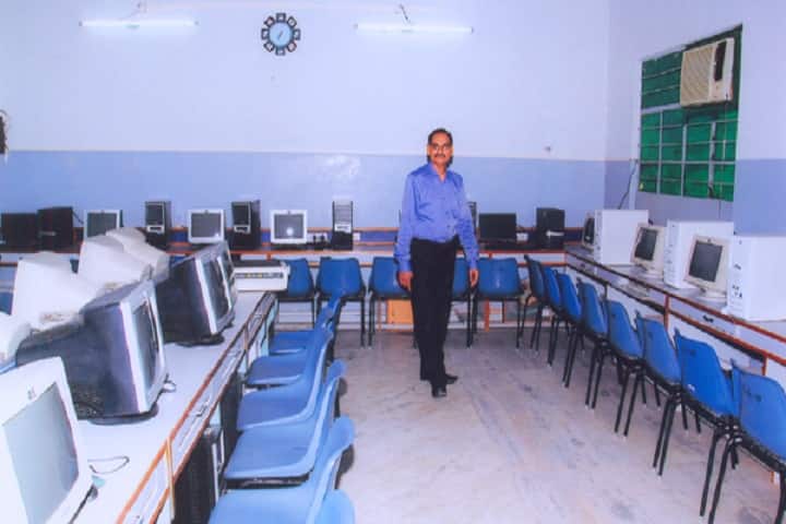 SRD Modi College for Woman campus in Kota, Rajasthan, India — photo 4