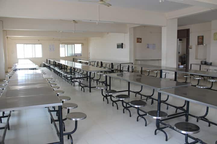 Housabai College of Physiotherapy campus in Kolhapur, Maharashtra, India — photo 3