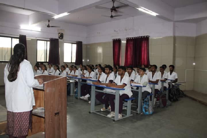 Housabai College of Physiotherapy campus in Kolhapur, Maharashtra, India — photo 4
