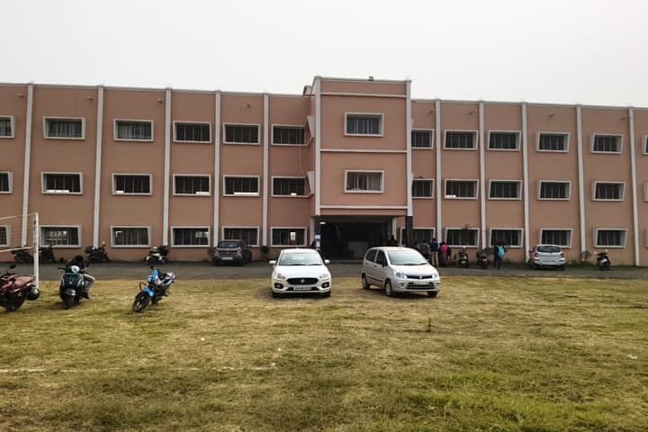 Yashwant Mahila Mahavidyalaya campus in Bhandara, Maharashtra, India — photo 1