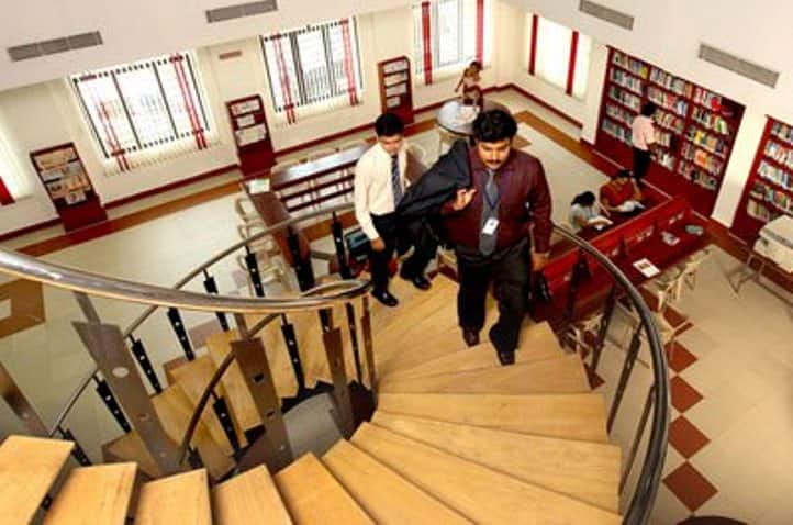 SCMS Cochin School of Business campus in Kochi, Kerala, India — photo 3
