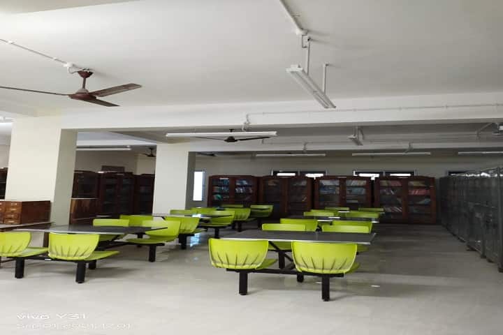 Midnapore Homoeopathic Medical College and Hospital campus in Midnapore, West Bengal, India — photo 4