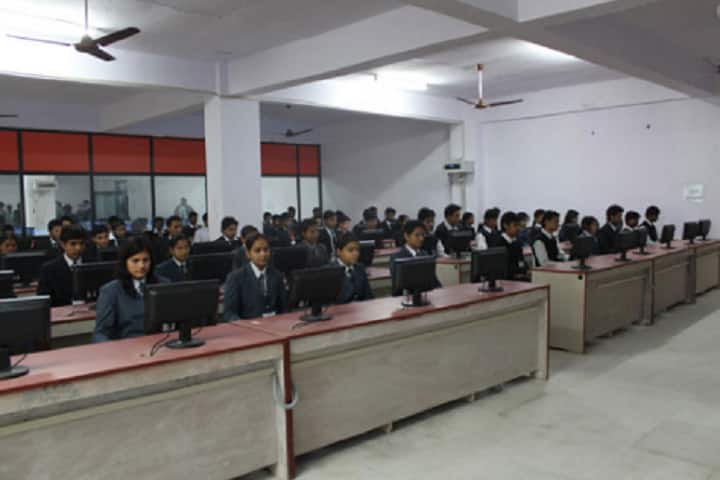 TMIMT College of Management campus in Moradabad, Uttar Pradesh, India — photo 5