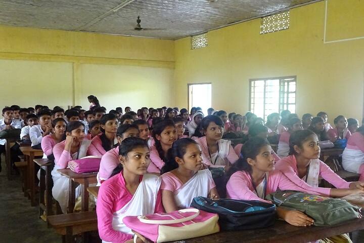 Bimala Prasad Chaliha College campus in Guwahati, Assam, India — photo 5