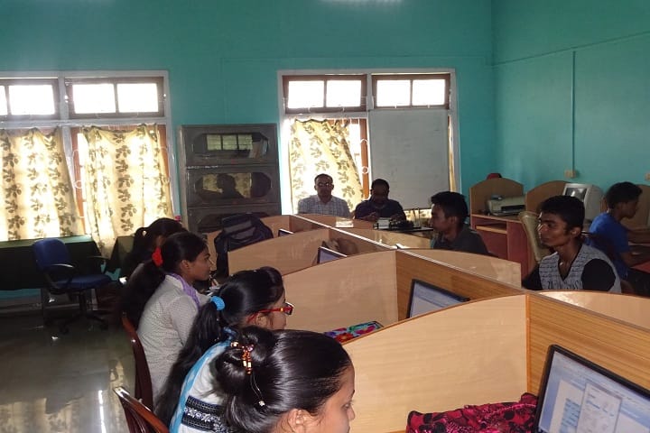 Bimala Prasad Chaliha College campus in Guwahati, Assam, India — photo 6