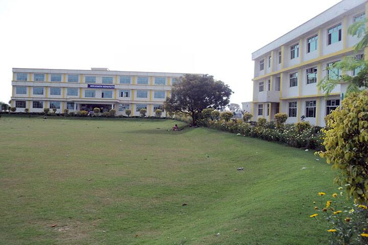 Neelkanth Vidyapeeth campus in Meerut, Uttar Pradesh, India — photo 2