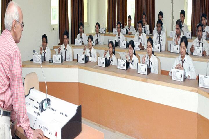 Neelkanth Vidyapeeth campus in Meerut, Uttar Pradesh, India — photo 5