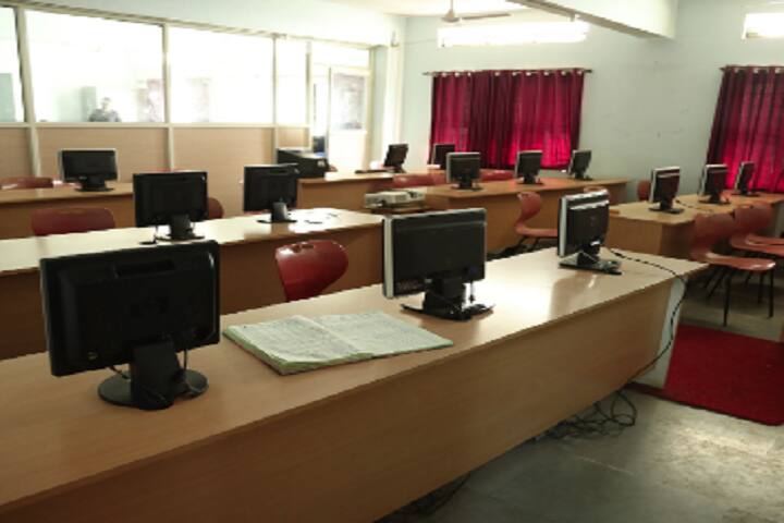 Shriram Institute of Nursing campus in Solapur, Maharashtra, India — photo 3