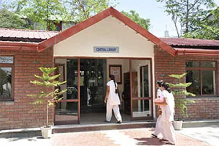 Sardar Bhagwan Singh University campus in Dehradun, Uttarakhand, India — photo 3