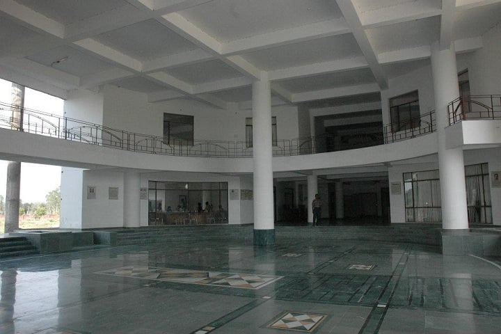 IET Sitapur campus in Sitapur, Uttar Pradesh, India