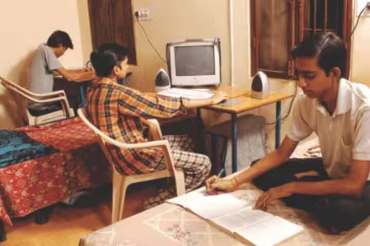 Shri Shankaracharya Institute of Professional Management and Technology campus in Raipur, Chhattisgarh, India — photo 6