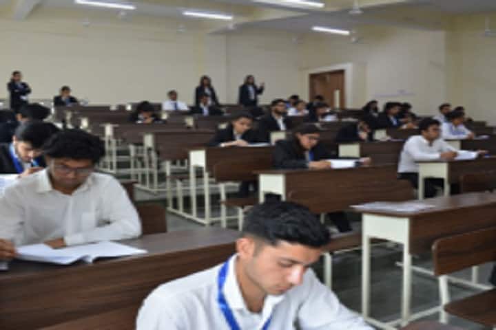 Law Centre-II campus in New Delhi, Delhi, India — photo 2