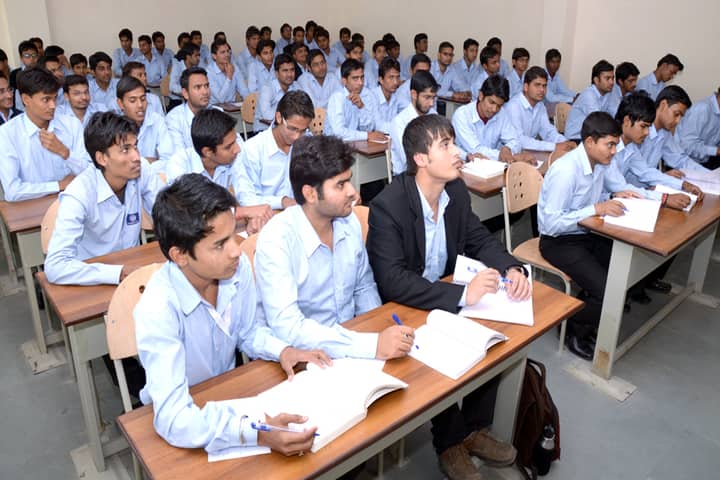 Career Point University campus in Kota, Rajasthan, India — photo 3
