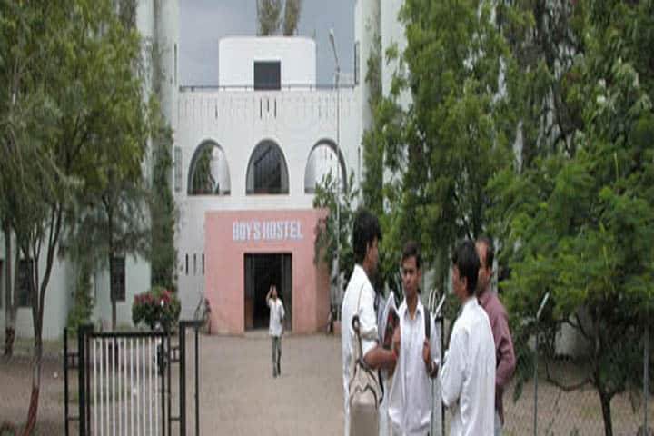 Rural Dental College campus in Loni, Maharashtra, India — photo 4