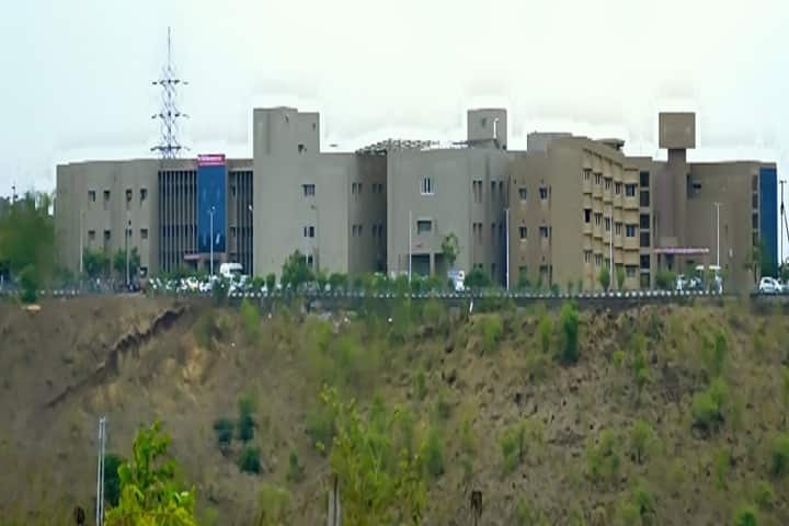 Pt Khushilal Sharma Government Autonomous Ayurveda College and Institute, Bhopal campus in Bhopal, Madhya Pradesh, India