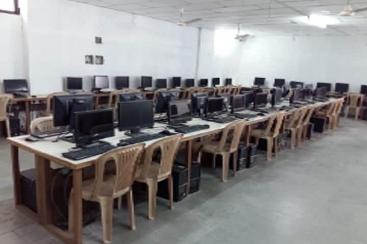 Grow More Foundations Group of Institutions Faculty of Engineering campus in Himmatnagar, Gujarat, India — photo 5