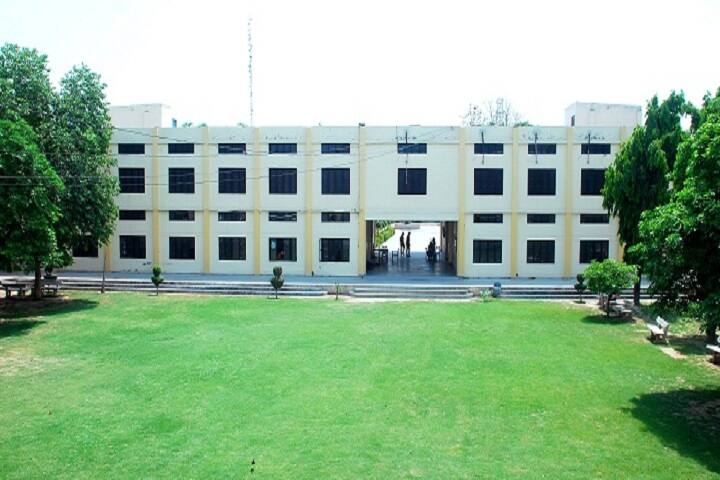 Guru Nanak College campus in Moga, Punjab, India — photo 1