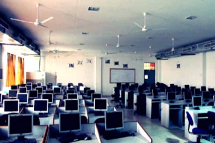 Jaipur Institute of Engineering and Technology campus in Jaipur, Rajasthan, India — photo 3
