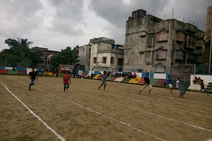 Dum Dum Motijheel Rabindra Mahavidyalaya campus in Kolkata, West Bengal, India — photo 2