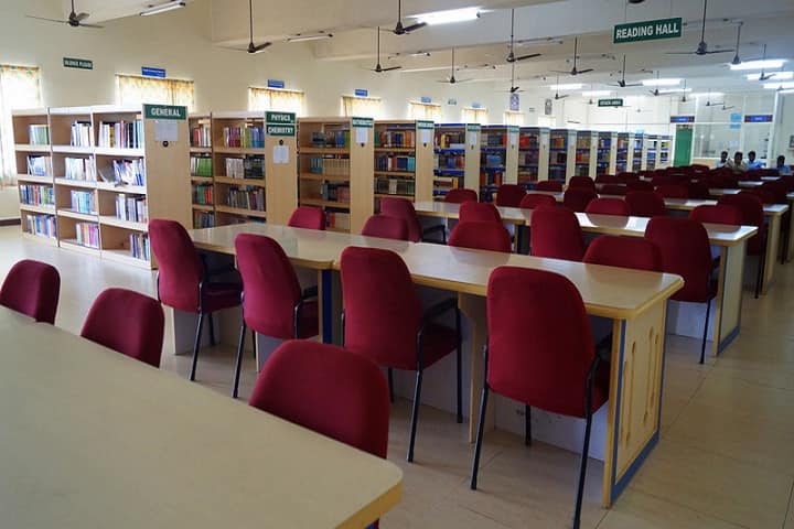 SRM TRP Engineering College campus in Tiruchirappalli, Tamil Nadu, India — photo 3