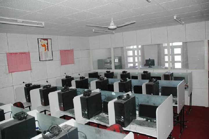 Shrinathji Institute of Technology and Engineering campus in Rajsamand, Rajasthan, India — photo 5