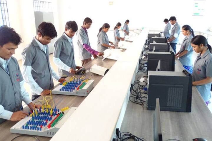 AVS College of Technology campus in Salem, Tamil Nadu, India — photo 4