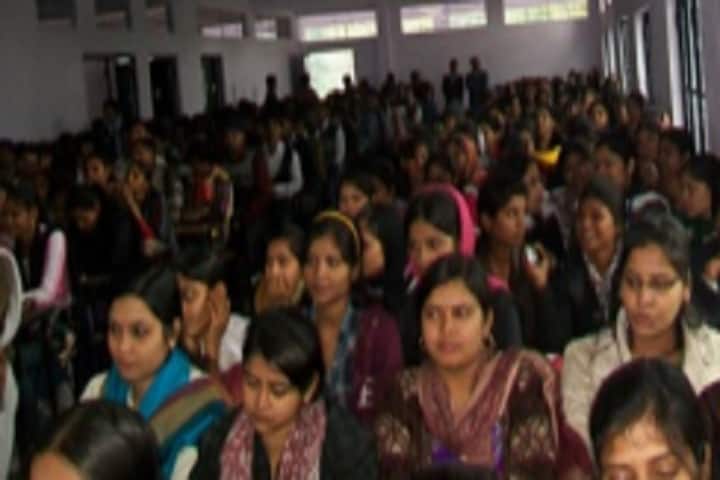 Raja Devi Degree College campus in Banda, Uttar Pradesh, India — photo 2