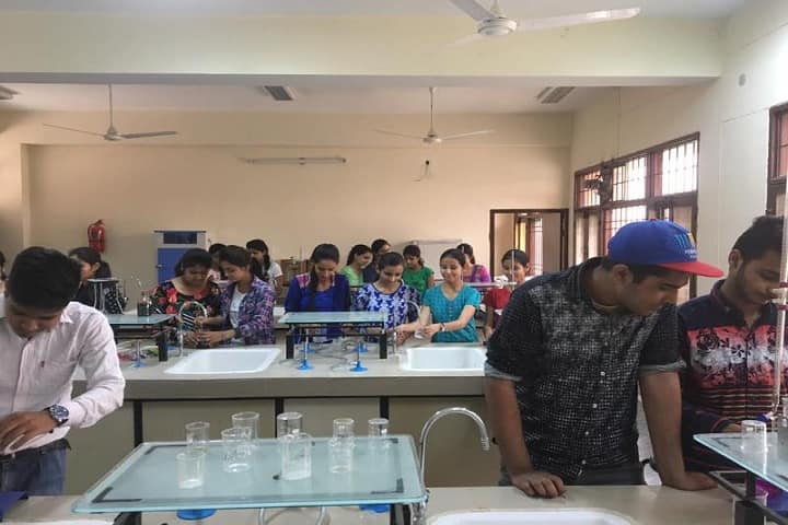 Guru Nanak Dev University College campus in Pathankot, Punjab, India — photo 2