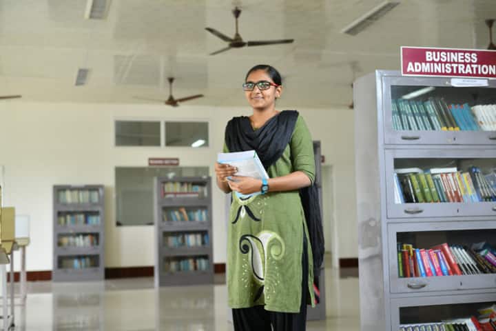 SRM Institute of Science and Technology campus in Tiruchirappalli, Tamil Nadu, India — photo 2