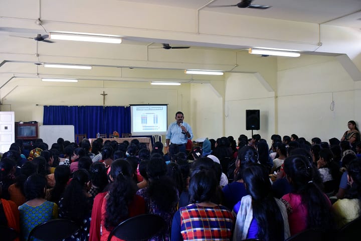 Aquinas College campus in Kochi, Kerala, India — photo 6