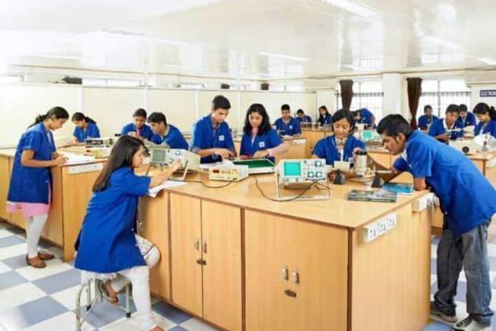 SRM Ramapuram campus in Chennai, Tamil Nadu, India — photo 4