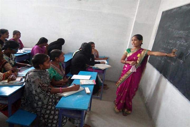 Apoorva Degree College campus in Karimnagar, Telangana, India — photo 3