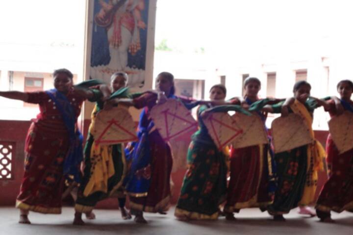 SD Arts and BR Commerce College campus in Gandhinagar, Gujarat, India — photo 5