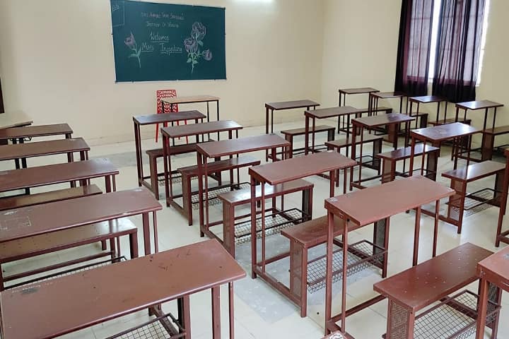 Sanjay Bhokare College of Nursing campus in Miraj, Maharashtra, India — photo 3