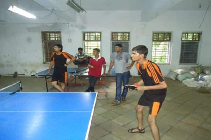 Shri CNPF Arts and DN Science College campus in Vadodara, Gujarat, India — photo 2