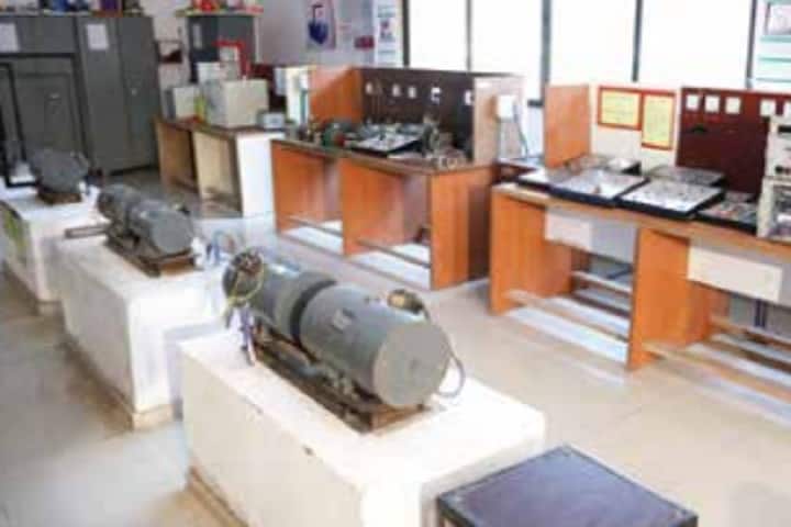 Swarrnim Institute of Technology campus in Gandhinagar, Gujarat, India — photo 4