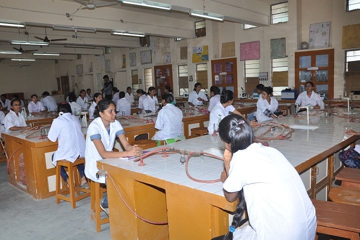 Shri PHG Municipal Arts and Science College campus in Gandhinagar, Gujarat, India — photo 4