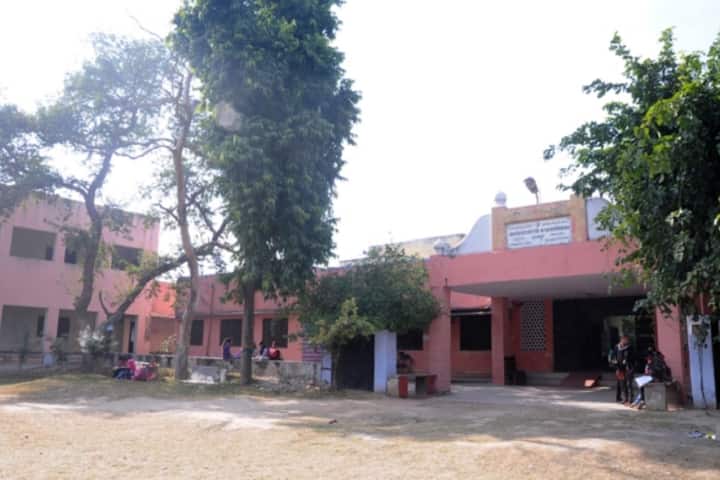 Rameshwari Devi Girls College campus in Bharatpur, Rajasthan, India — photo 3