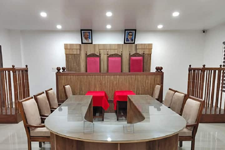 Ilahia Law College campus in Muvattupuzha, Kerala, India — photo 3