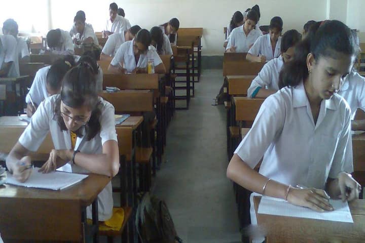 Bharati Vidyapeeth Deemed University College of Ayurved campus in Pune, Maharashtra, India — photo 2