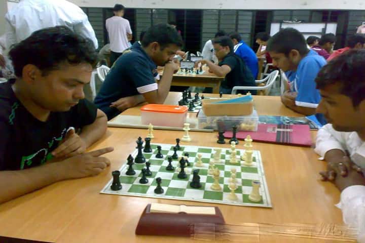 Bharati Vidyapeeth Deemed University College of Ayurved campus in Pune, Maharashtra, India — photo 3