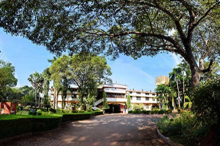 Saint Mary's Syrian College campus in Udupi, Karnataka, India — photo 1