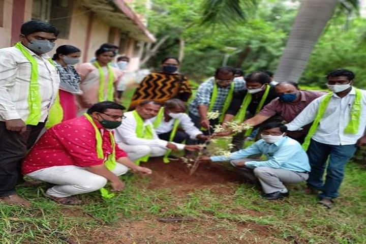 MVS Government Arts and Science College campus in Mahabubnagar, Telangana, India — photo 3