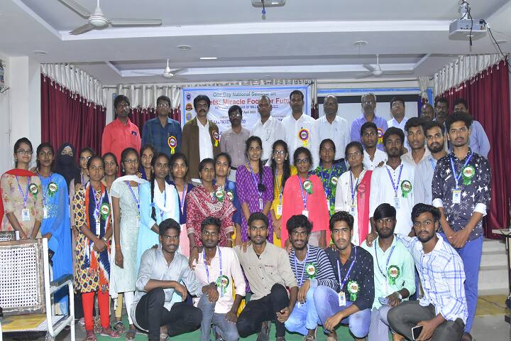 MVS Government Arts and Science College campus in Mahabubnagar, Telangana, India — photo 5